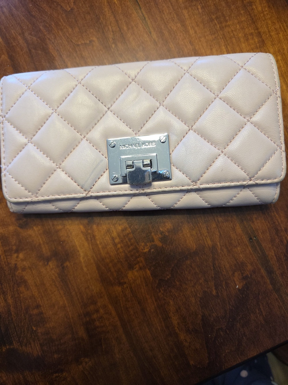 MICHAEL KORS Quilted Leather Wallet - Light Pink